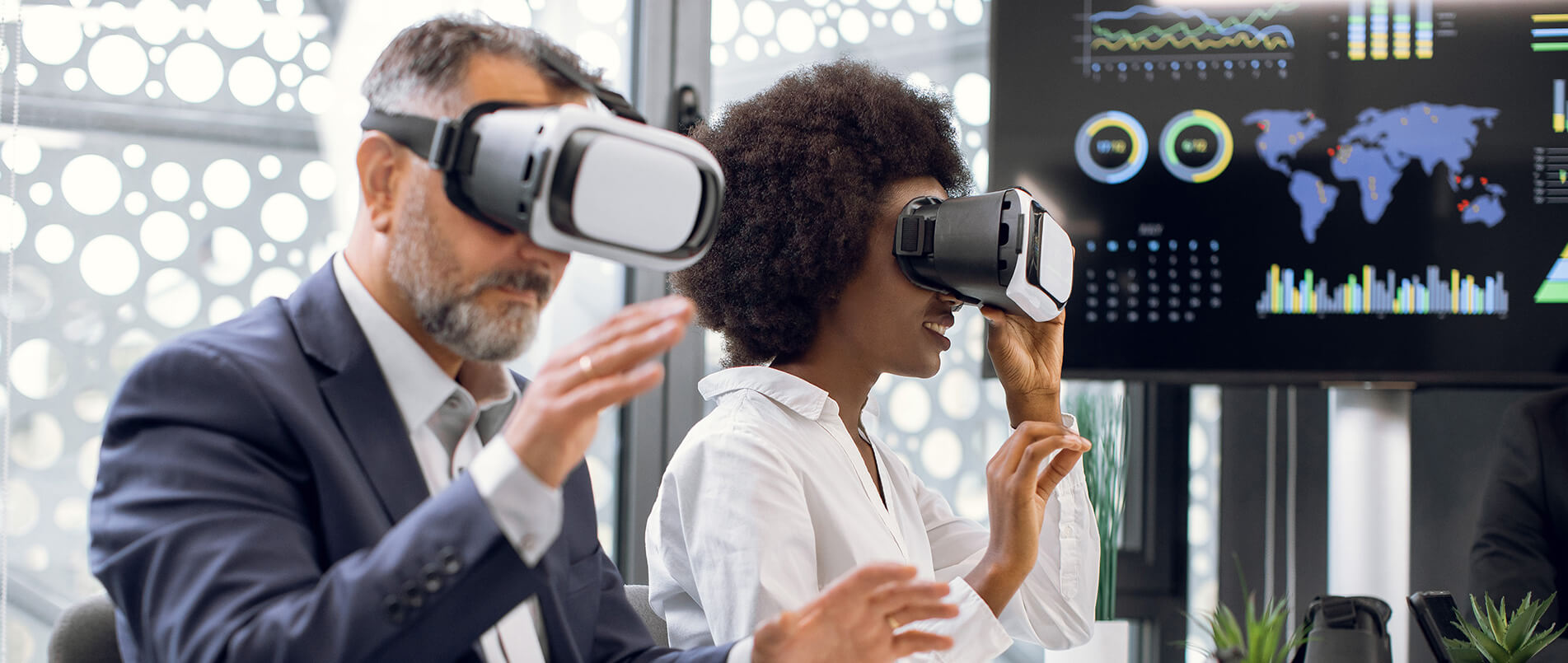 重磅！j9官网正式发布一站式XR产品解决方案，助力探索数字世界新纪元